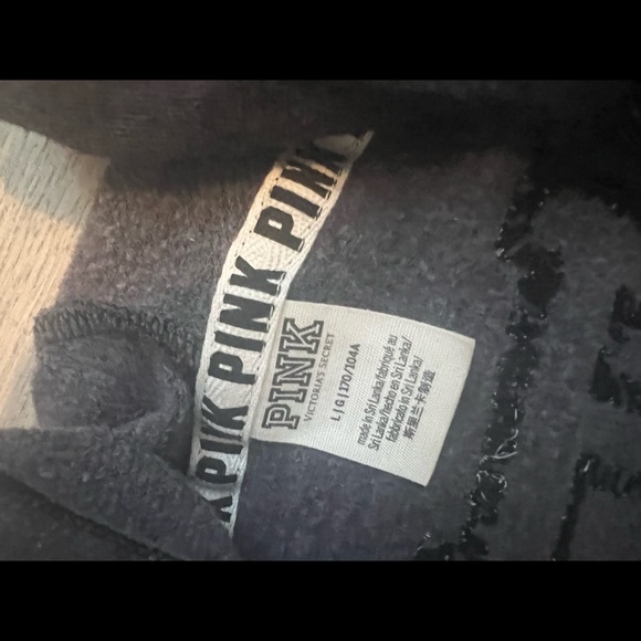 Victoria’s Secret pink sequin hoodie women’s size large NWOT - Picture 3 of 3